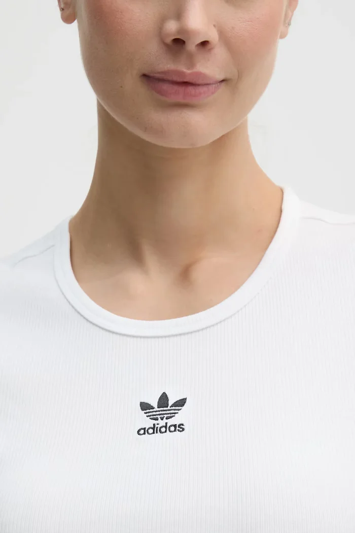 adidas Originals Тениска Essential в бяло JC9026