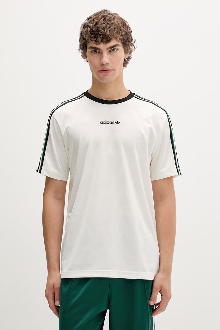 adidas Originals Тениска в бежово с апликация KE2139
