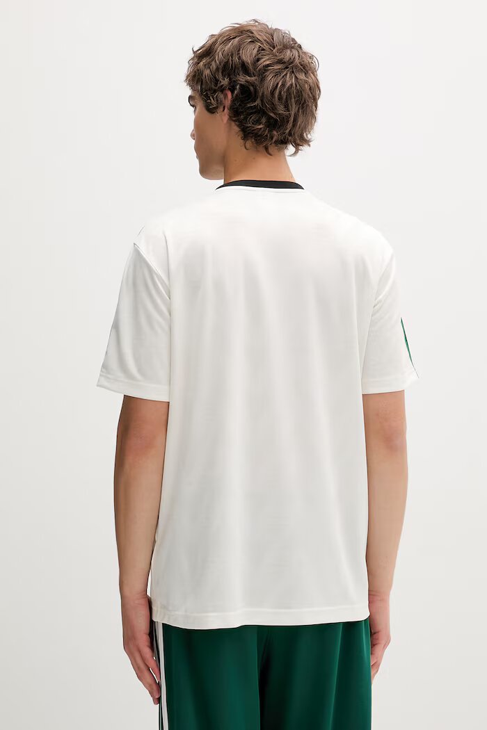 adidas Originals Тениска в бежово с апликация KE2139