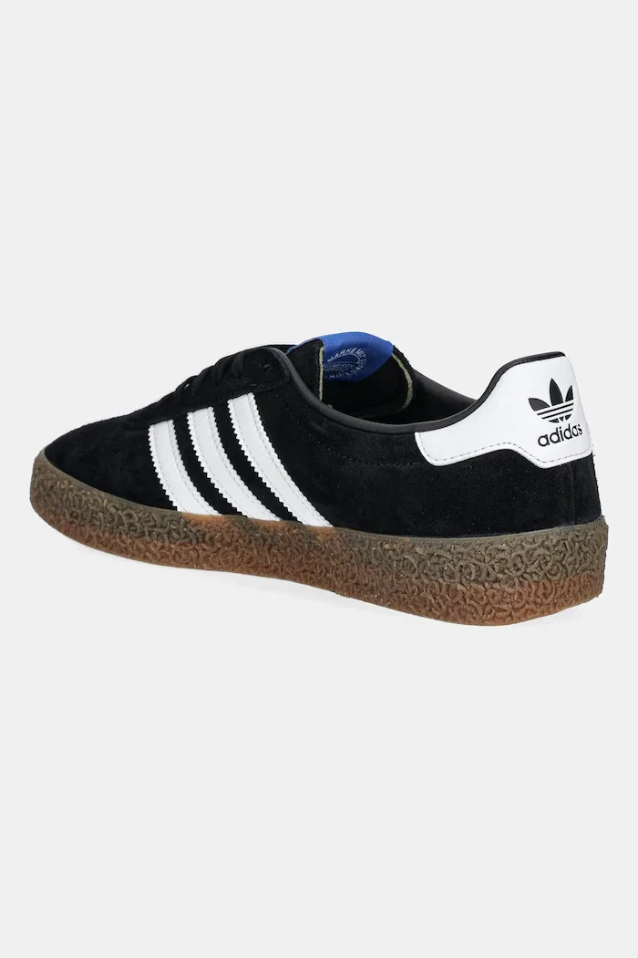adidas Originals Велурени маратонки Montreal RM в черно JQ1688