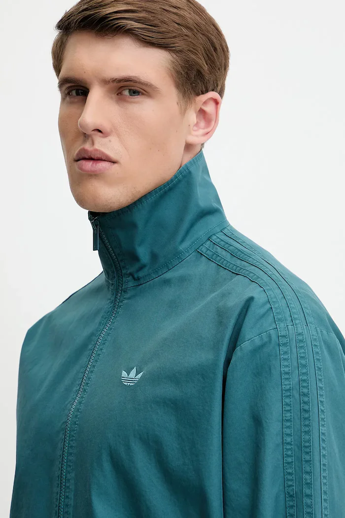 adidas Originals Яке Firebird Jacket в тюркоазено преходен модел KC0684