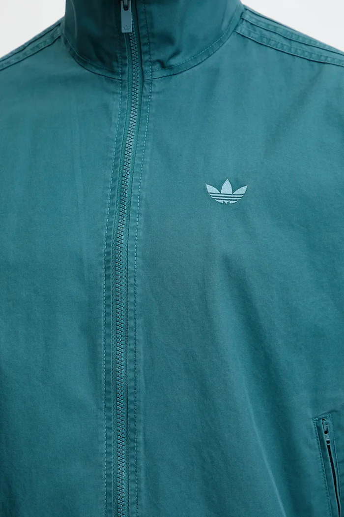 adidas Originals Яке Firebird Jacket в тюркоазено преходен модел KC0684