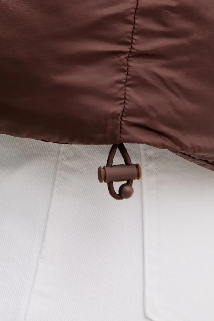 adidas Originals Яке Short Puffer в кафяво зимен модел JX2948