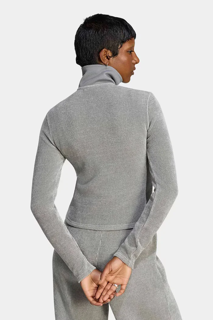 adidas Originals жилетка дамска Chenille Zip Up сива LF6541