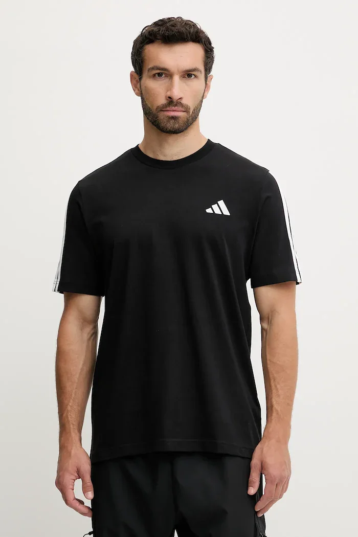 adidas Памучна тениска 3-Stripes в черно с апликация JV6783