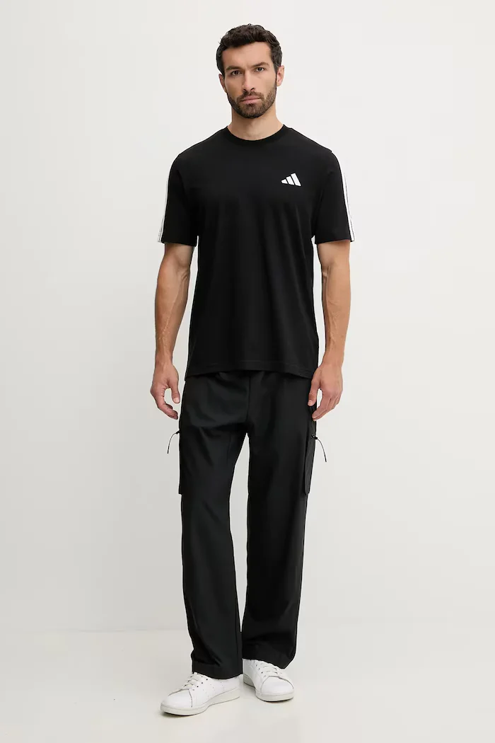 adidas Памучна тениска 3-Stripes в черно с апликация JV6783