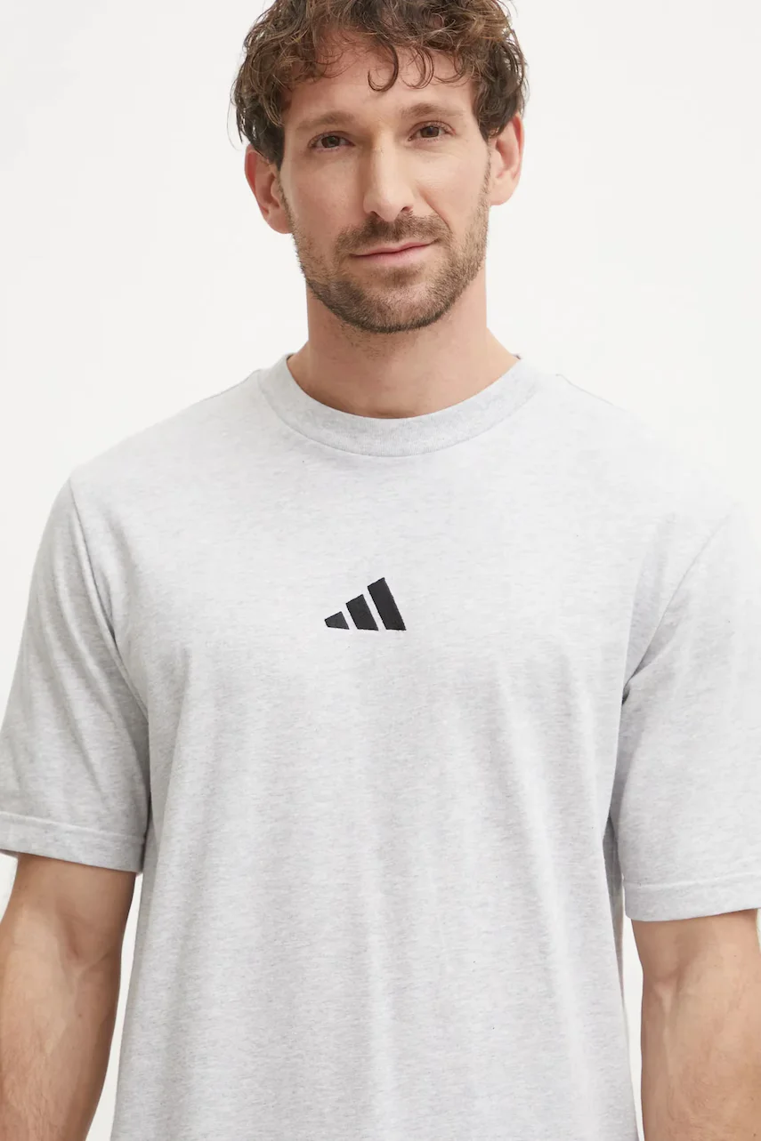 adidas Памучна тениска Essential