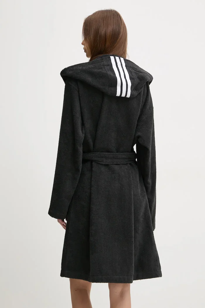 adidas Performance Халат в черно JH3399