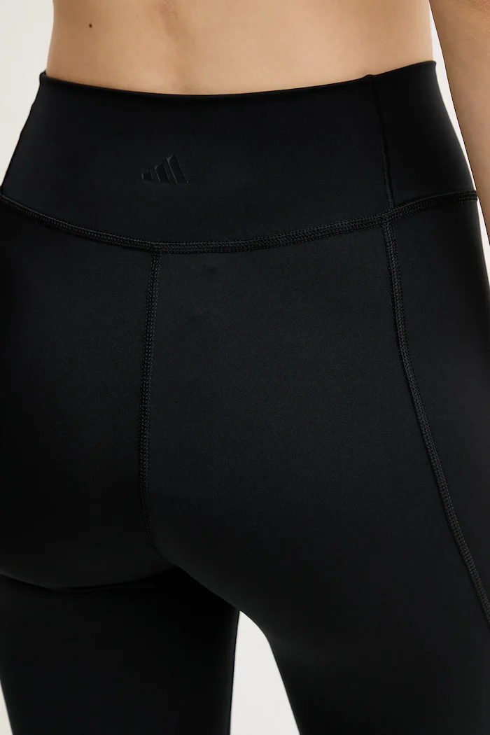 adidas Performance Клин за йога All Me в черно с изчистен дизайн JW7661