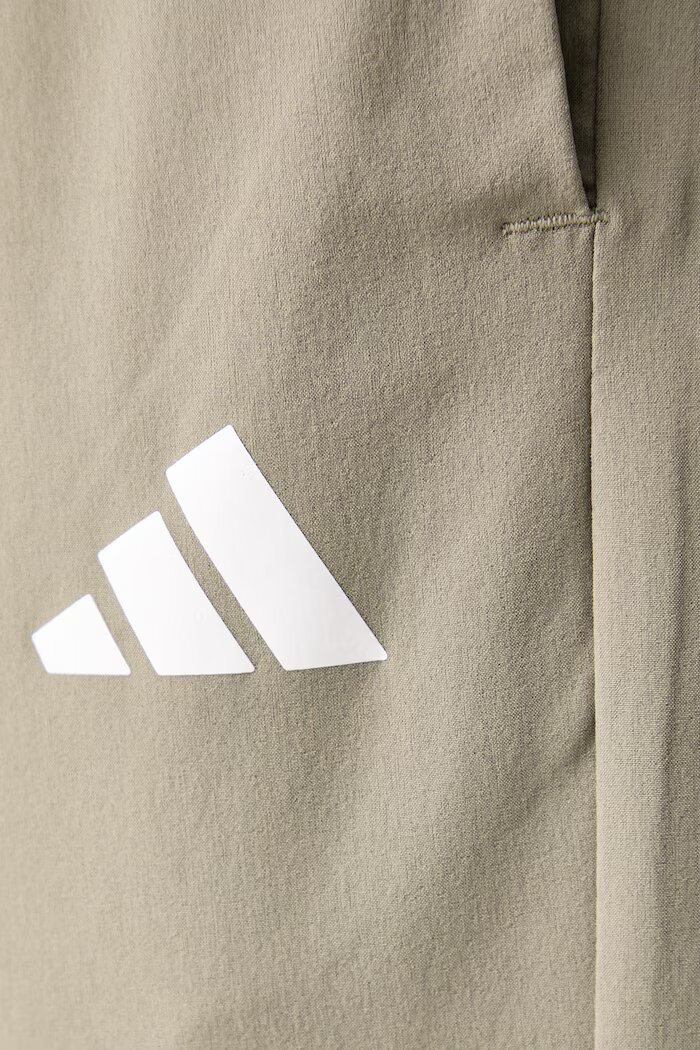 adidas Performance спортен панталон дамски Essentials зелен със стандартна талия KT3789