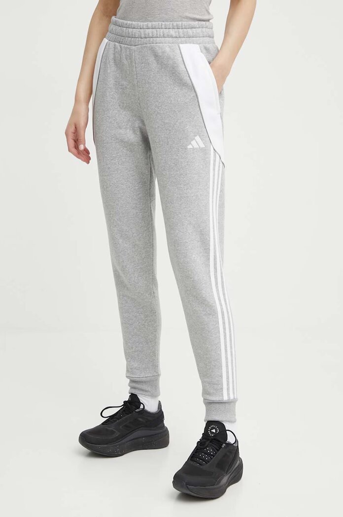 adidas Performance Спортен панталон TIRO в сиво с десен IS1011