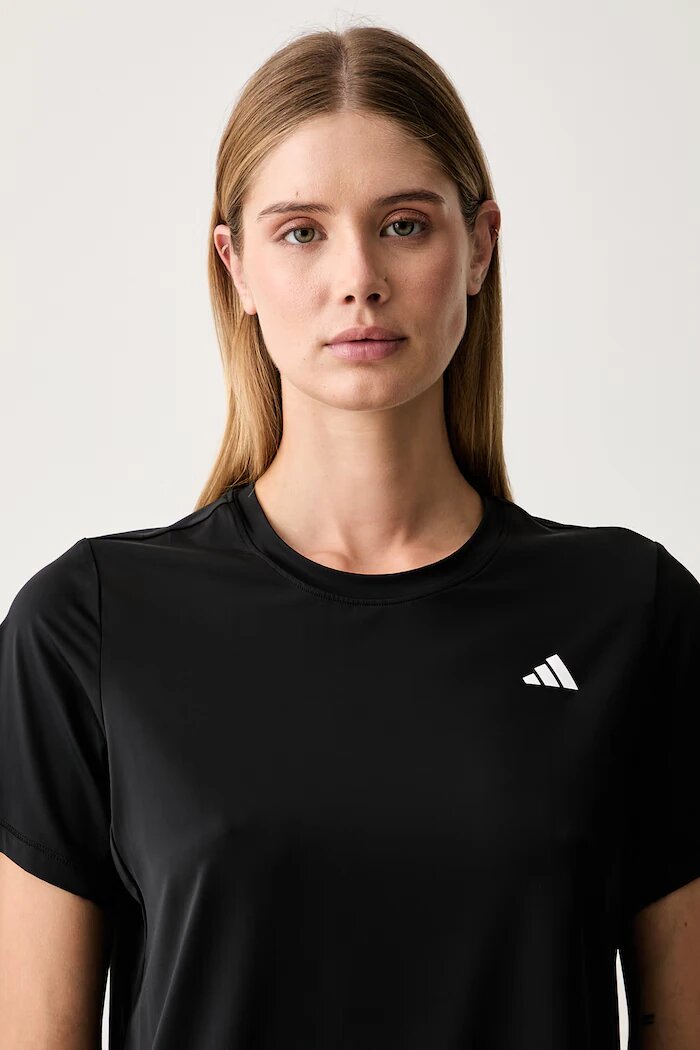 adidas Performance тениска за трениране дамска Strength Essentials черна KW4399