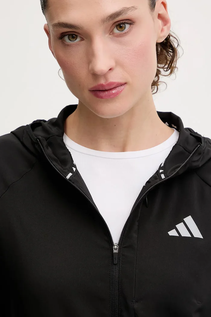 adidas Performance Яке за бягане Run Essentials в черно преходен модел KA4339