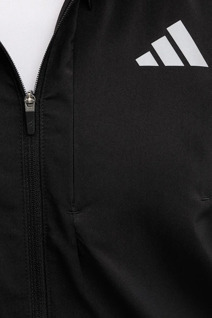 adidas Performance Яке за бягане Run Essentials в черно преходен модел KA4339