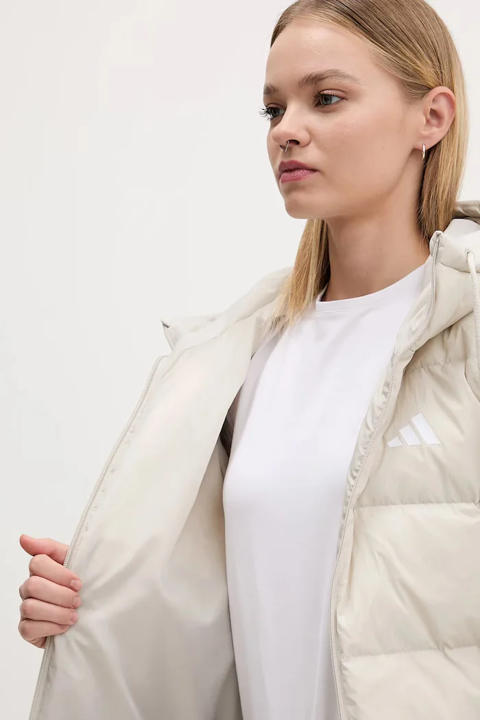 adidas Пухено яке Essentials Climawarm в бежово зимен модел JM4107
