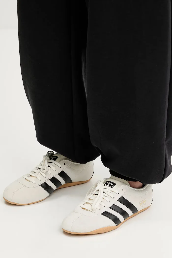 adidas Soft Lux черен JM1652