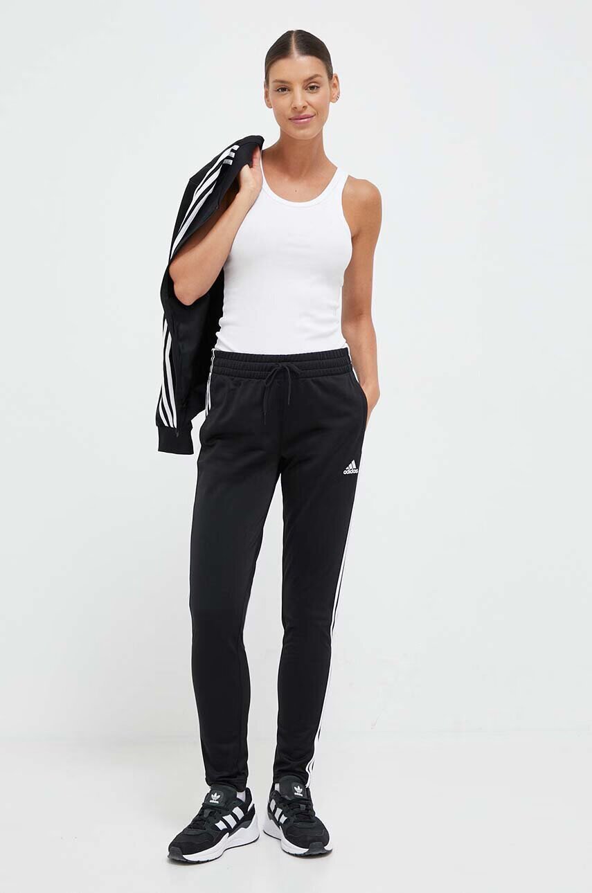 adidas Спортен комплект