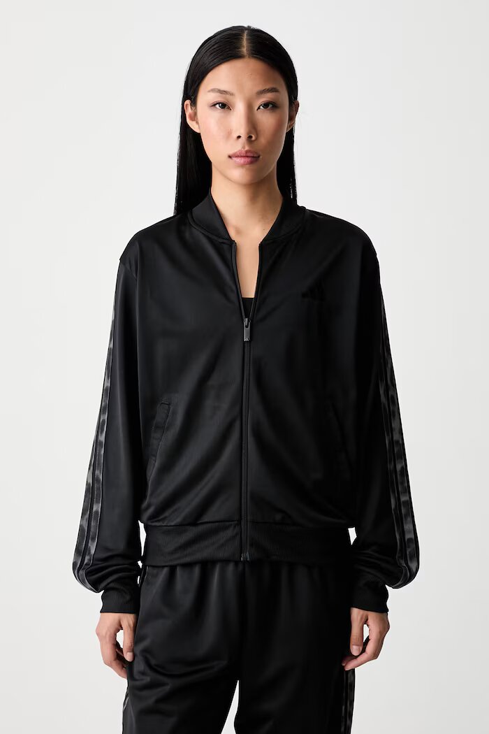 adidas спортен комплект анцуг дамски Essentials черен KG1875