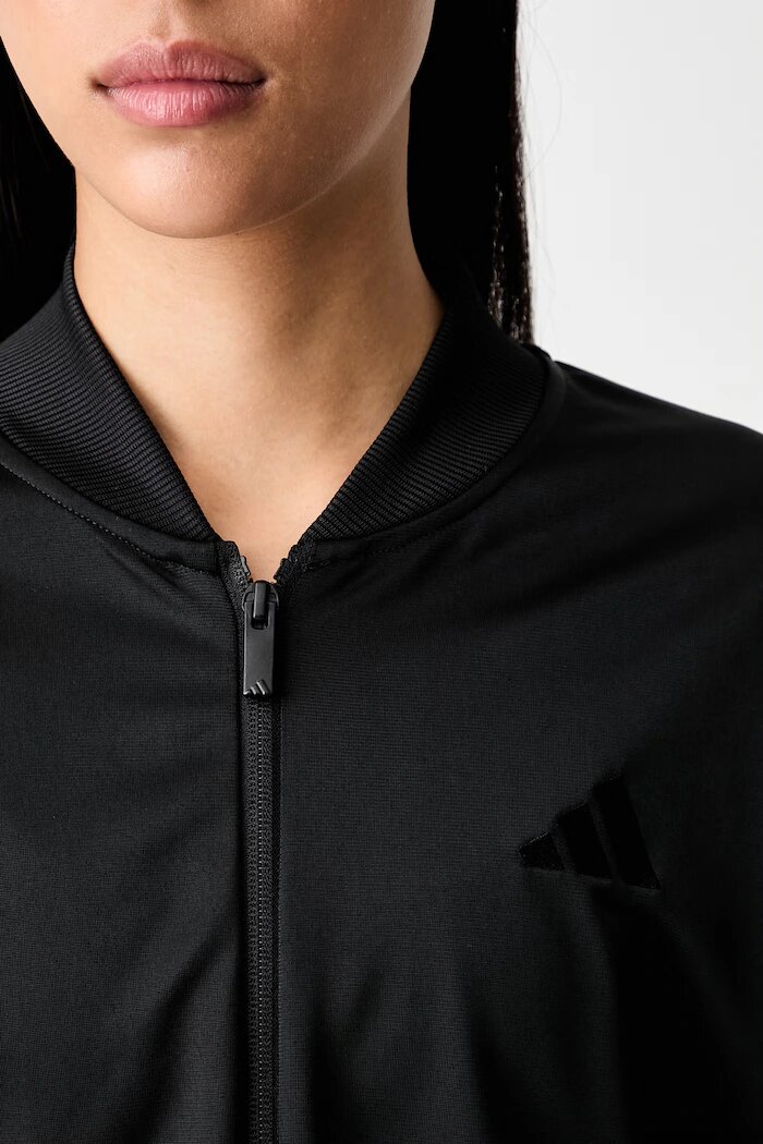 adidas спортен комплект анцуг дамски Essentials черен KG1875