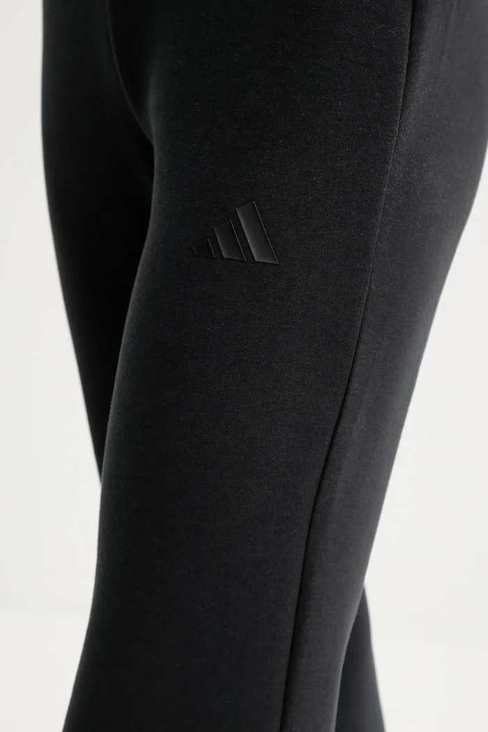 adidas Спортен панталон All SZN в черно с апликация JM3757