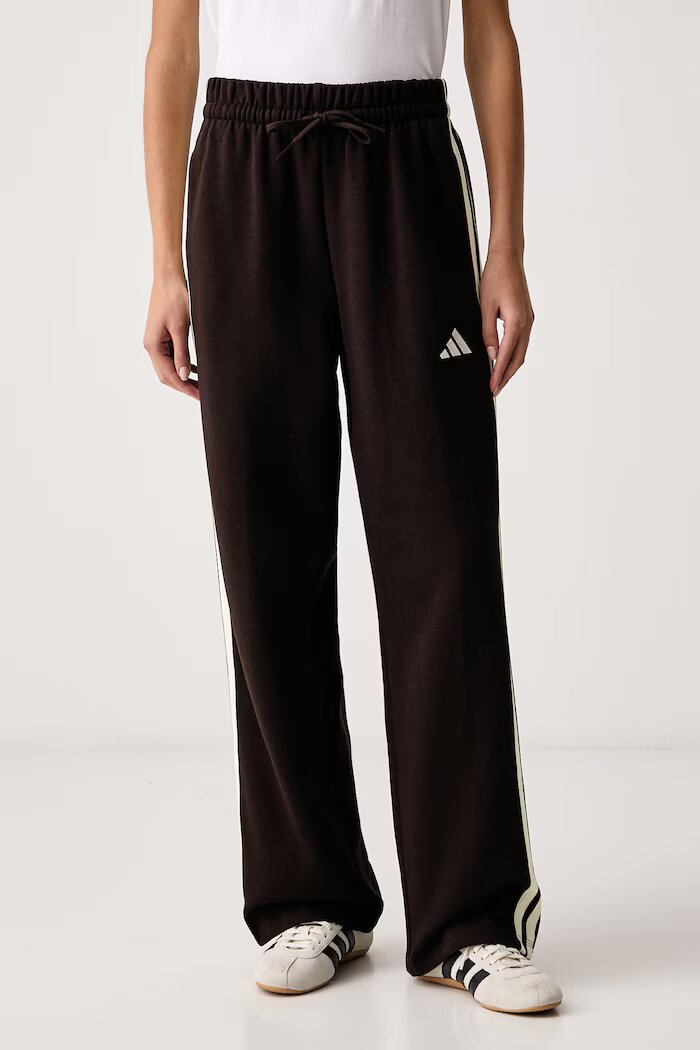 adidas спортен панталон дамски с памук Essentials кафяв с висока талия KX0790