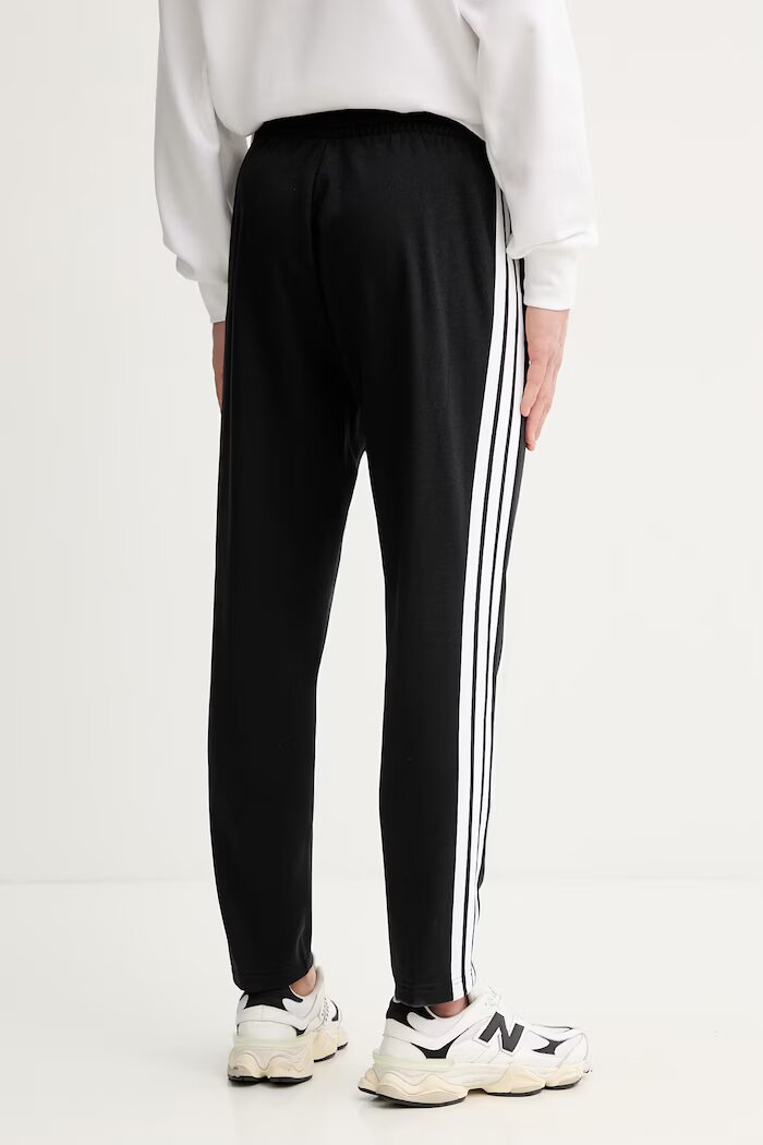 adidas Спортен панталон Essential мъжки в черно с апликация JD1854