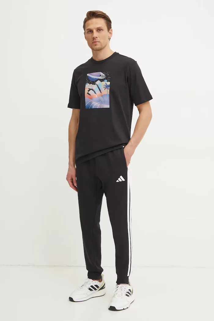adidas Спортен панталон Essentials в черно с десен JD1861