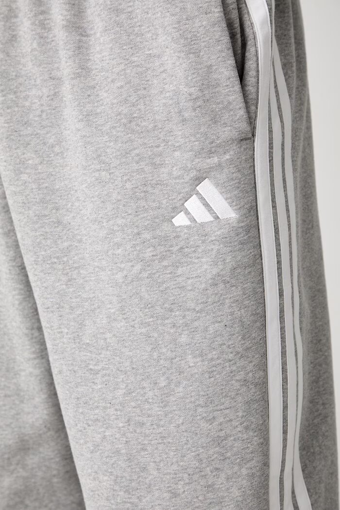 adidas спортен панталон мъжки с памук Three Stripes сив със стандартна талия KY4127
