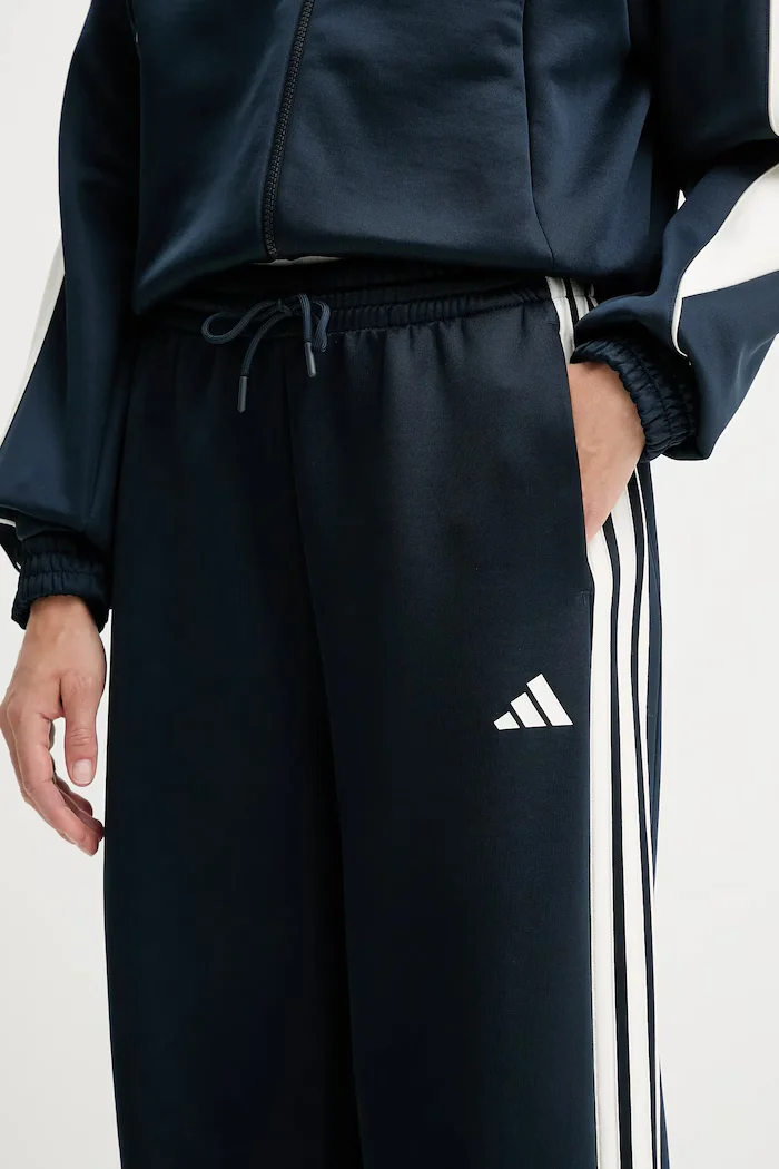 adidas Спортен панталон Stadium в синьо с апликация JW0534