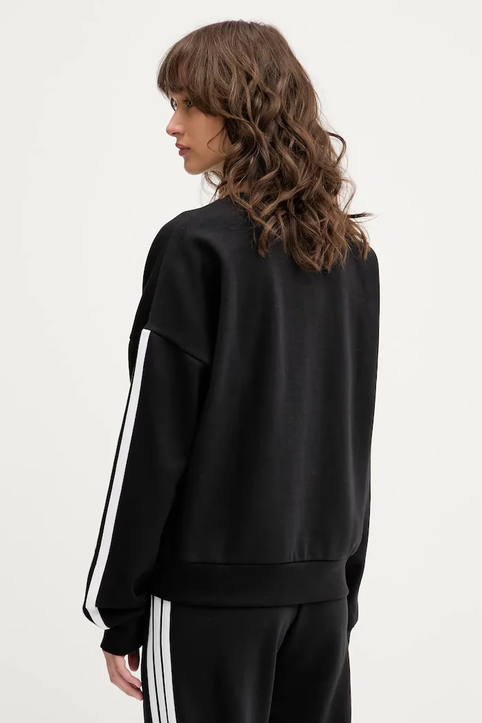 adidas Суичър Essentials в черно с апликация JE1298