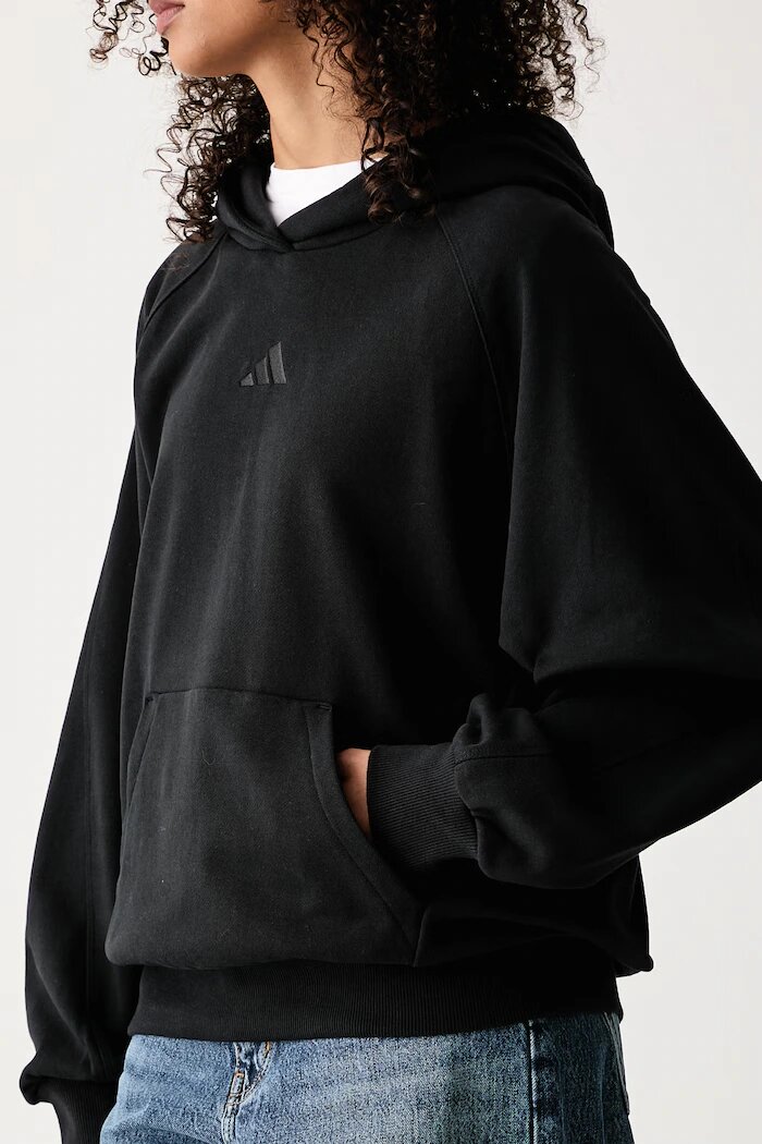 adidas суичър с качулка дамски от памук черен KV7339