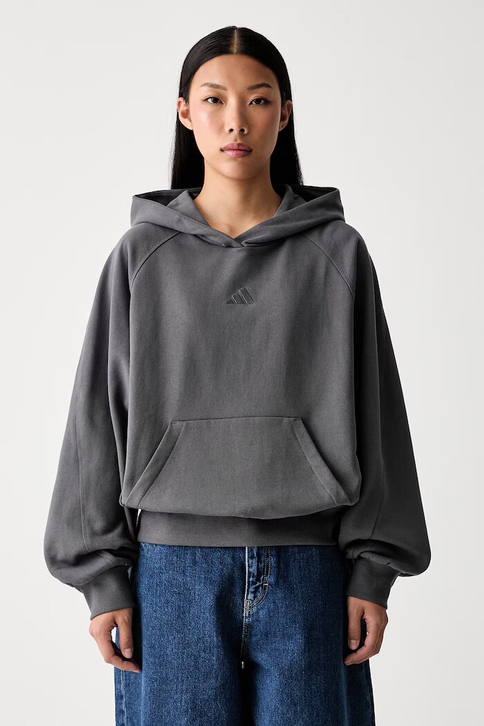 adidas суичър с качулка дамски от памук сив KV9794