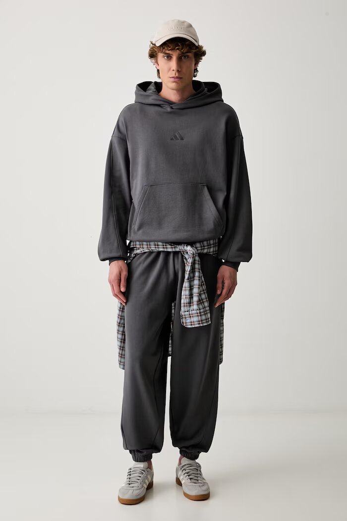 adidas суичър с качулка мъжки от памук сив KW2317