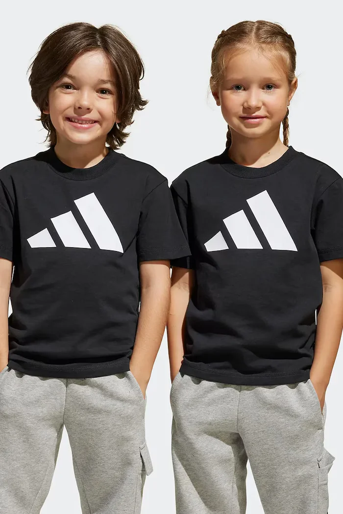 adidas тениска за деца от памук черна JE1379