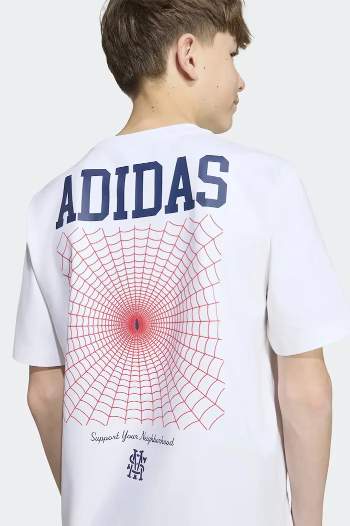 adidas тениска за деца от памук с еластан MARVEL SPIDER-MAN бяла KS3959