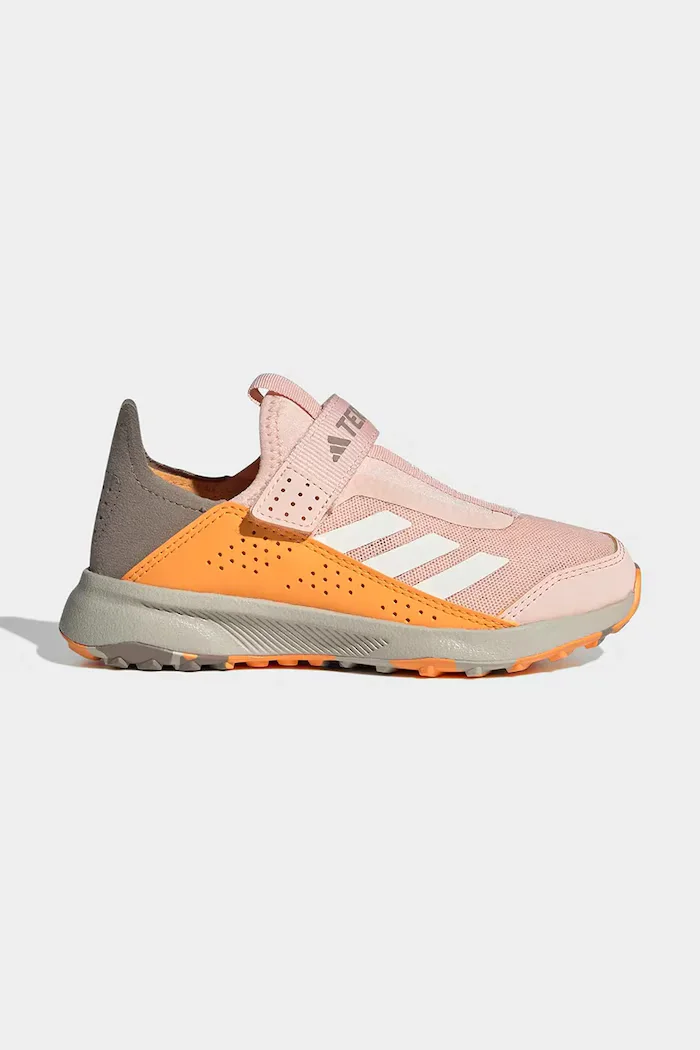 adidas TERREX Детски маратонки TERREX VOYAGER 21 SLIPON в розово JR9084