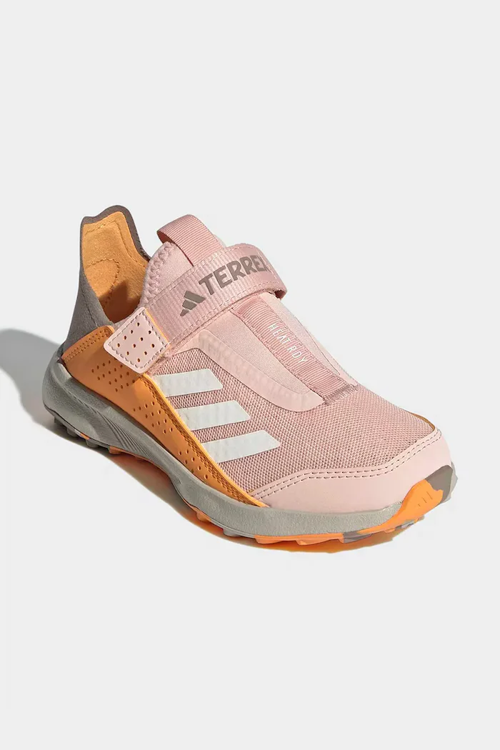 adidas TERREX Детски маратонки TERREX VOYAGER 21 SLIPON в розово JR9084