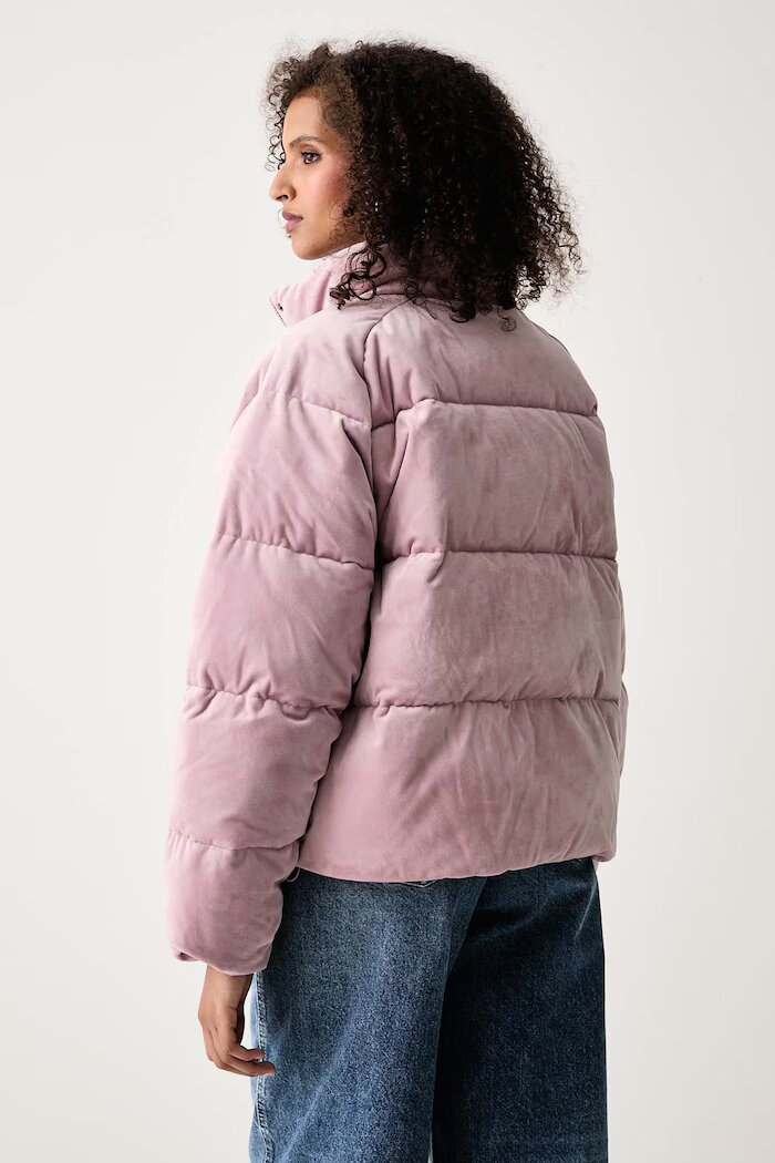 adidas яке дамско от кадифе Helionic розово KQ8767