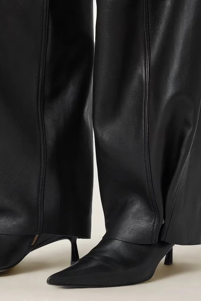 AllSaints Кожен панталон JETT в черно с широка каройка с висока талия W026TD