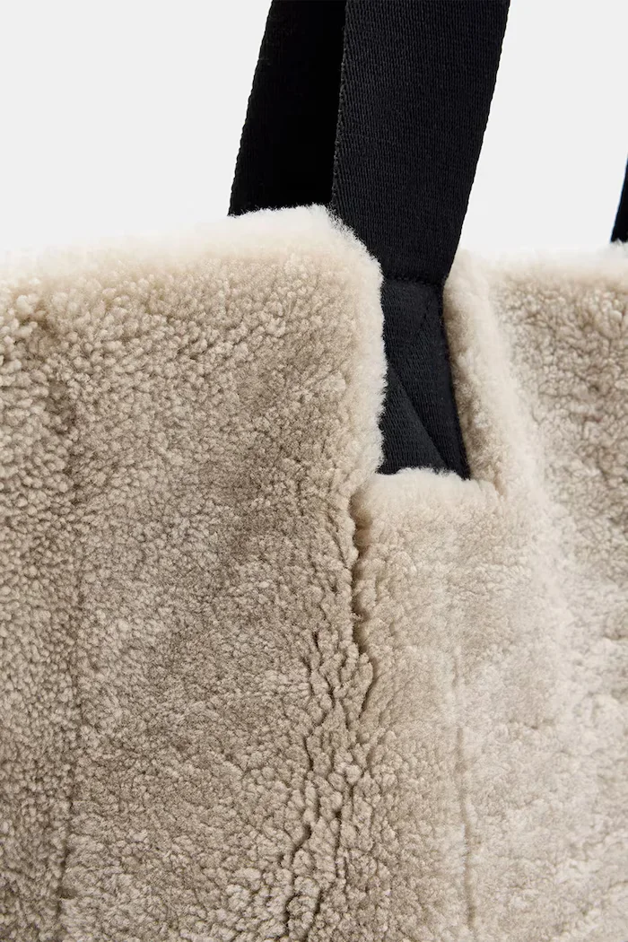AllSaints Кожена чанта с две лица IZZY SHEARLING в кафяво W056XB