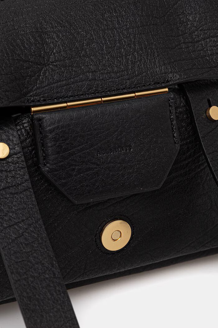 AllSaints Кожена чанта URSA в черно W522XC