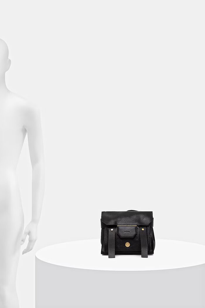 AllSaints Кожена чанта URSA в черно W522XC