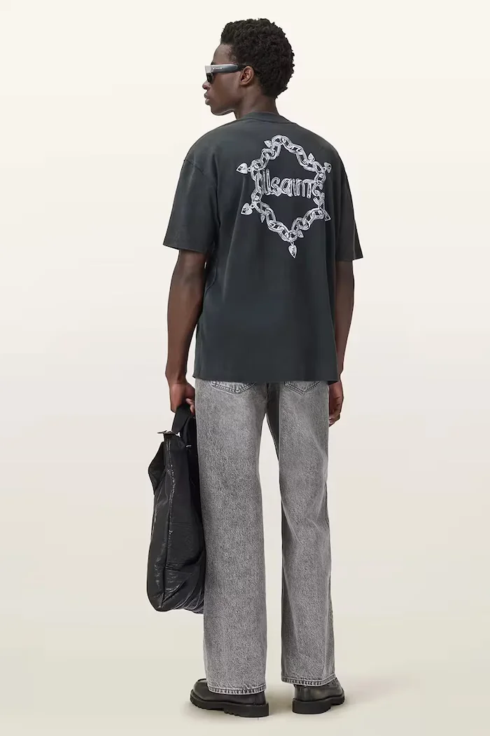 AllSaints Памучна тениска DRIP в черно с принт M005PD