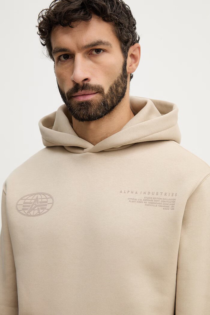 Alpha Industries Суичър World Logo Backprint Hoodie мъжки в бежово с качулка с принт 258337