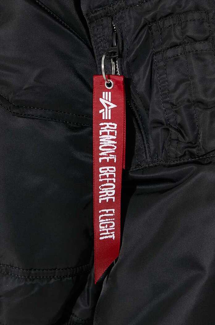 Alpha Industries Яке 45P Hooded Custom 45/P Bomber в черно зимен модел 113145.515 45/P Hooded Custom Bomber