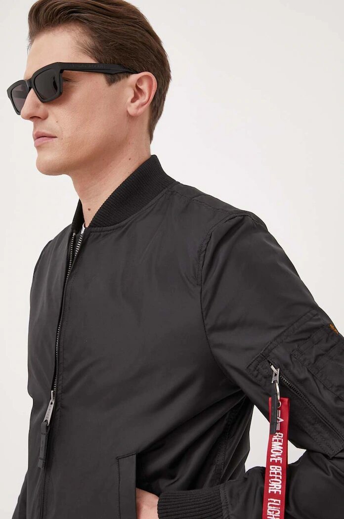 Alpha Industries Яке бомбър MA-1 TT Light Bomber в черно с преходна изолация 191103.03 MA-1 TT Light Bomber