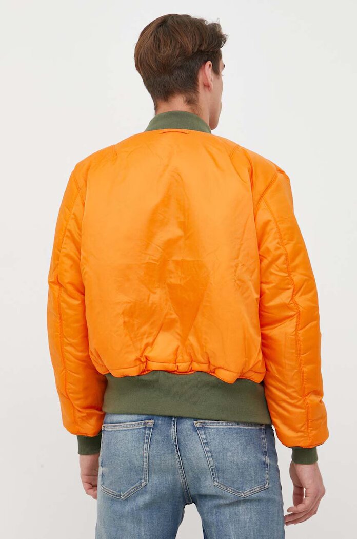 Alpha Industries Яке бомбър с две лица MA-1 в зелено с преходна изолация 100101.01
