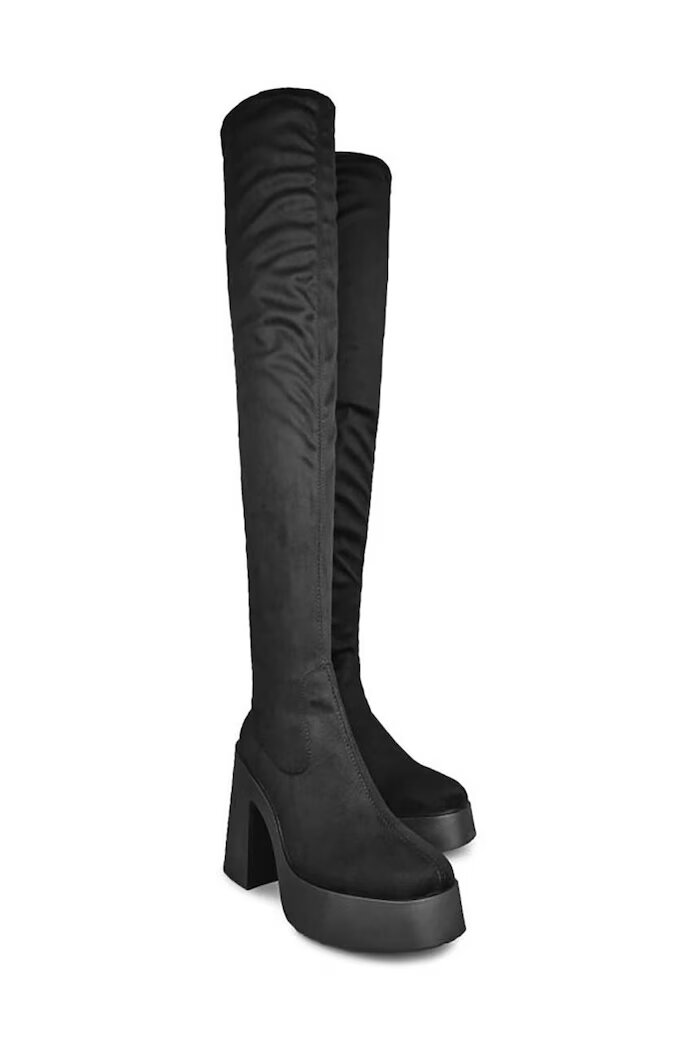 Altercore Ботуши Daphne Faux Suede в черно с платформа