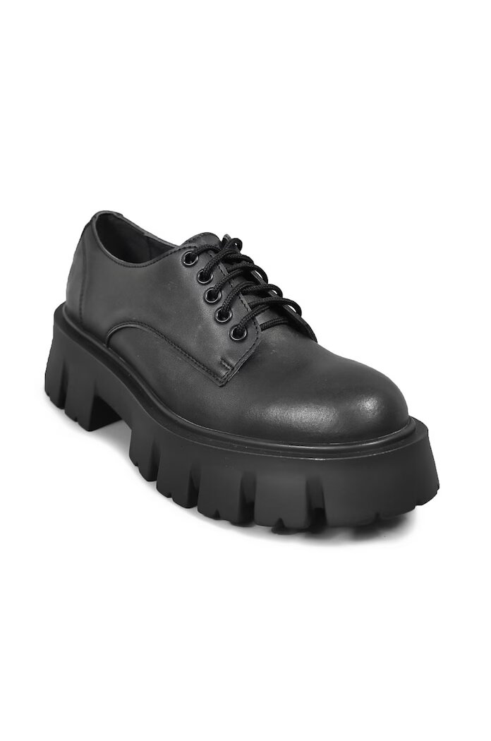 Altercore Половинки обувки DEIDRA VEGAN BLACK PATENT дамски в черно с платформа