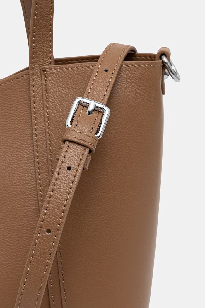 Answear.LAB чанта crossbody дамска от кожа кафява